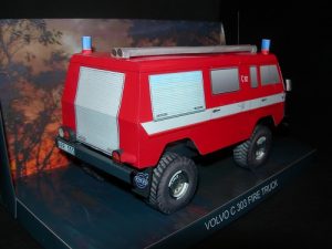 Volvo C 303 Fire Pump Truck - Papercrafts.it
